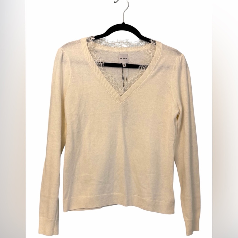 NIC+ZOE Cream V-Neck Sweater with Lace‎ Trim **please read**